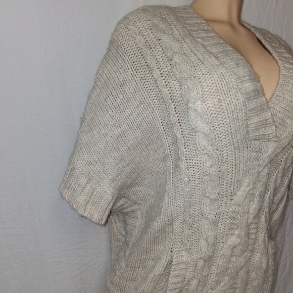American Eagle Outfitters V-Neck Cable Knit Sweater - Gray Size L - Picture 12 of 16